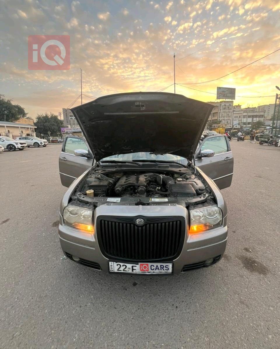 كرايسلر 300
